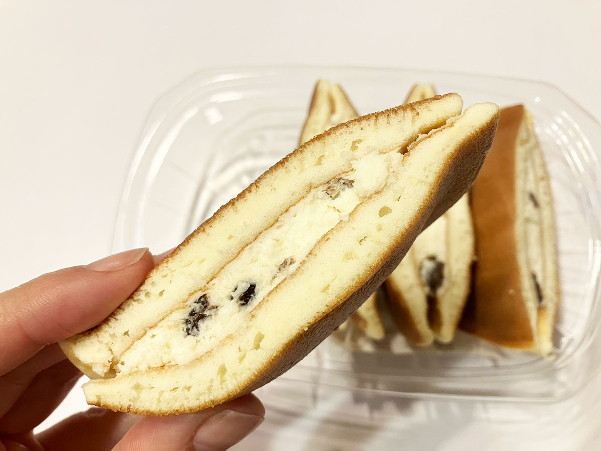 【ロピア】新作スイーツ、「何コレ」!?　432円で4個入り、チーズクリームが芳醇でリッチな味わい！の画像7